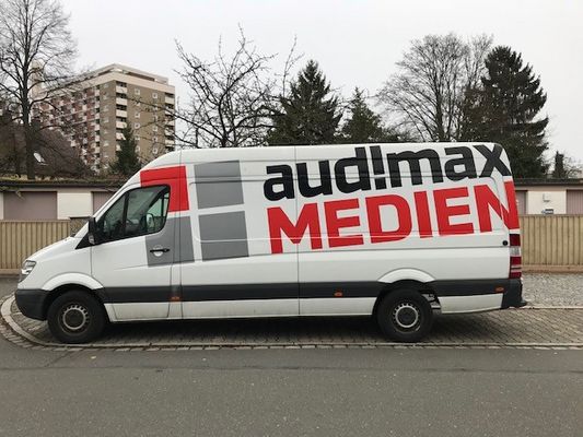 Wenn ihr dieses Fahrzeug seht, dann heißt es für audimax wieder: Auf gehts zur Messe!